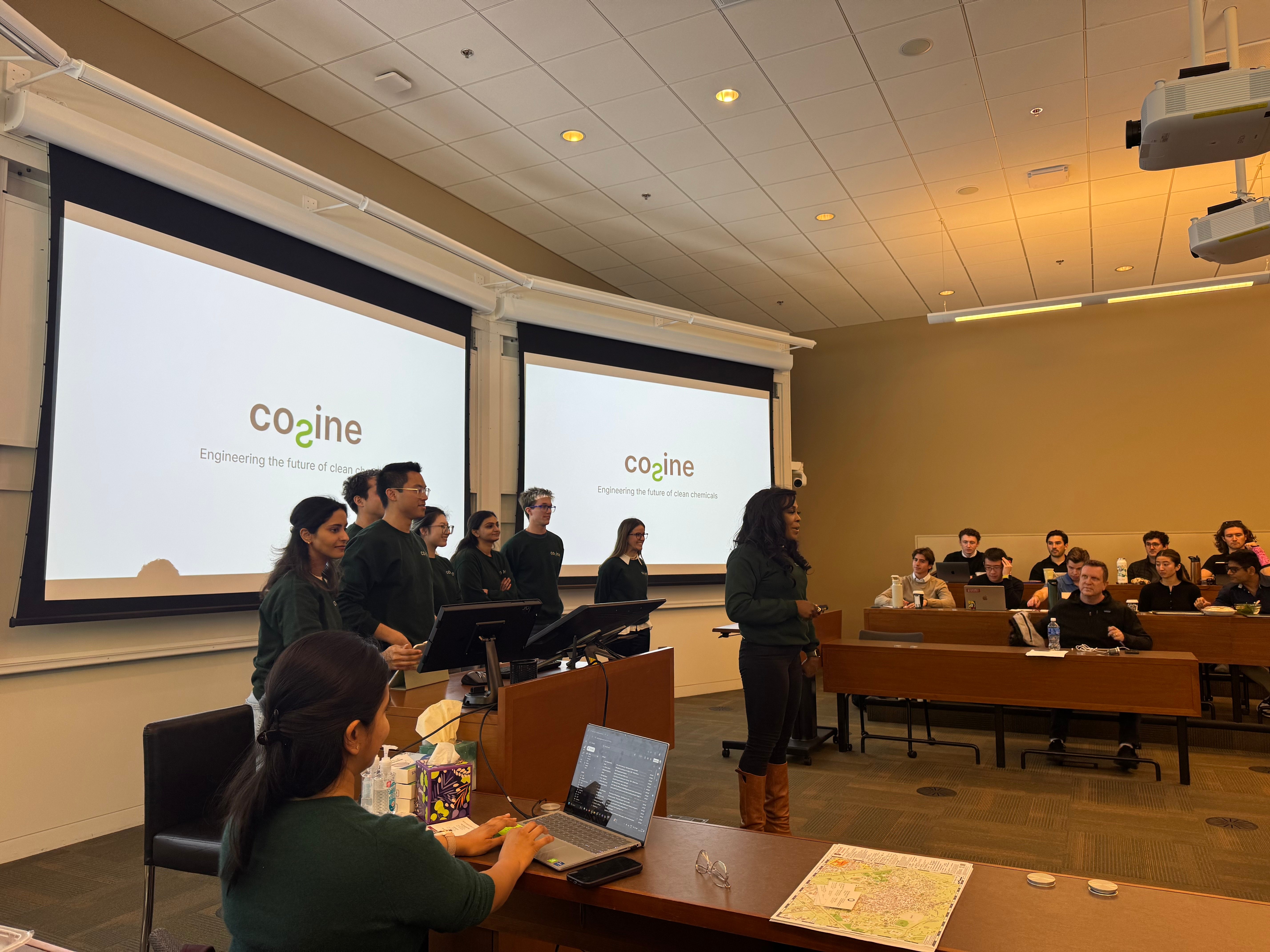 Student team presenting in Winter/Spring ENERGY 203 course